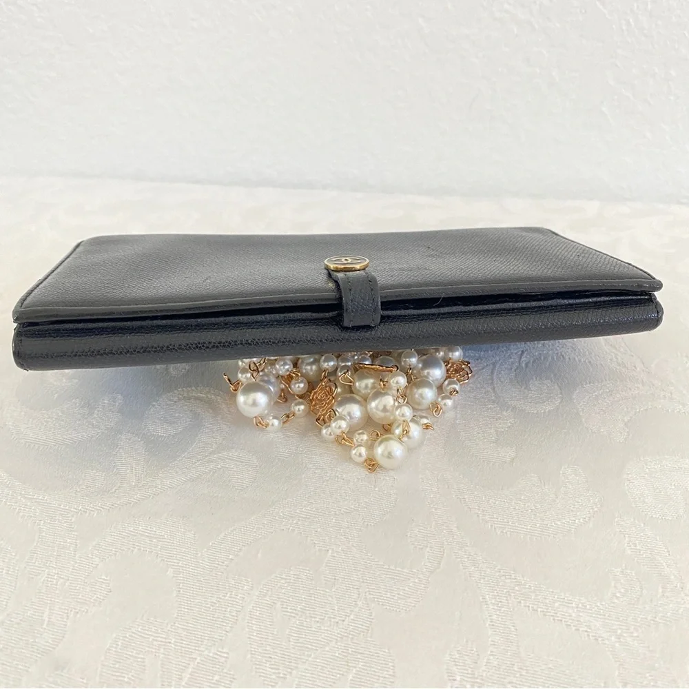 Chanel black leather wallet